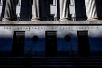 Bitcoin se mantiene cerca de mínimos mensuales mientras los rendimientos de los bonos del Tesoro alcanzan máximos de 2007