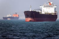 El cierre del Estrecho de Ormuz amenaza con una recesión global de escala similar a la de 2008, según advierte Rapidan.