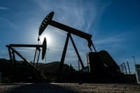 La crisis de Ormuz podría disparar el petróleo a los 200 dólares, advierte Wood Mackenzie