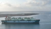 México firma acuerdo para planta de gas flotante frente a Yucatán