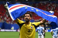 Vozinha frena a España y brilla en el Mundial, pero la visa dejó a su madre fuera imagen del post
