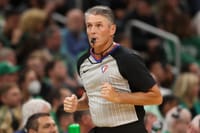 Scott Foster dirigirá el Juego 5 de las Finales NBA: el apodo "El Extensor" que inquieta a Knicks y Spurs imagen del post