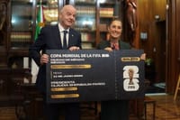 Un boleto de 120 mil pesos: Sheinbaum no fue a la inauguración del Mundial 2026 y cuestiona a la FIFA imagen del post