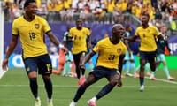Ecuador logra la hazaña y gana 2-1 a Alemania para clasificarse a 16vos imagen del post