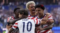 Estados Unidos gana 2-0 a Australia y asegura el liderado del Grupo D imagen del post
