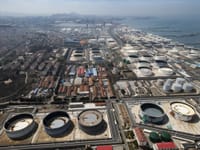 China e India alivian las restricciones al combustible a medida que retrocede el temor por el suministro