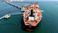 El precio del petróleo sube ligeramente ante el frágil alto el fuego entre EE. UU. e Irán en el estrecho de Ormuz