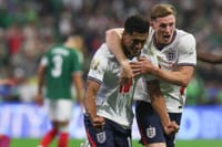 México es eliminado 2-3 por Inglaterra en un partido con penales y expulsiones en el Azteca imagen del post