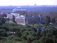 España aprueba un techo de gasto récord de 226.032 millones, pero el presupuesto sigue en el aire imagen del post