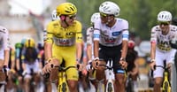 Isaac Del Toro hace historia: Logra subirse al podio en su primer Tour de Francia imagen del post