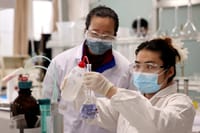 Los acuerdos de biotecnología con inteligencia artificial en China alcanzan los 75 mil millones de dólares en medio de un creciente escrutinio de Estados Unidos