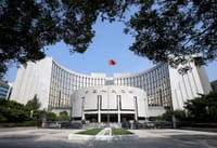 Bancos centrales reportan reservas mixtas en junio mientras el tesoro de China se reduce inesperadamente.