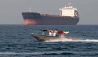 Los precios del petróleo caen a pesar de la paralización casi total del tráfico de petroleros en el estrecho de Ormuz