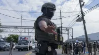 Agente del ICE mata a tiros al mexicano Lorenzo Salgado en un operativo en Houston imagen del post