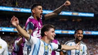 Argentina venció 3-1 Suiza en Tiempos Extra y de nuevo con polémica imagen del post