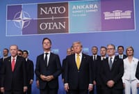 Las acciones de aerolíneas se desploman mientras el petróleo sube tras el fin de la tregua entre EE. UU. e Irán declarado por Trump