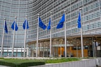 Las acciones europeas caen mientras las conversaciones entre EE. UU. e Irán se estancan