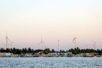 México explora paquete de financiamiento de 4,000 millones de dólares para energías renovables