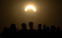 Eclipse solar en Alemania: Reportan decenas de personas con problemas de visión imagen del post