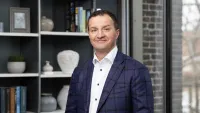 OpenAI nombra a Dali Rajic como CRO tras menos de un año de Denise Dresser imagen del post