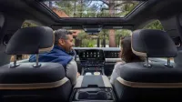 Pese al plan de GM de quitarlo, CarPlay sigue en la Silverado 2027, ahora en pantalla dividida imagen del post