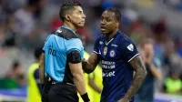Willer Ditta empujó al árbitro casi al final del partido de Cruz Azul vs Toluca ¿Lo sancionarán? imagen del post