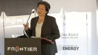 La directora ejecutiva de AMD, Lisa Su, habla en el Laboratorio Nacional Oak Ridge.