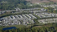 Vista aérea de viviendas suburbanas en Blacklick, Ohio, en octubre de 2024