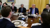 El presidente Donald J. Trump organiza un almuerzo sobre Super Intelligence (AI) en el Salón Este de la Casa Blanca, martes 29 de septiembre de 2026.(Foto oficial de la Casa Blanca por