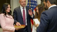 Es un honor servir como subdirector de la Oficina Federal de Investigación en un momento tan crítico para nuestra nación.