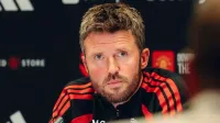 Michael Carrick y el discurso que ilusiona a los Red Devils: “Manchester United es más grande que cualquier individuo” imagen del post