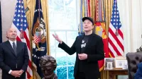 El presidente Donald Trump participa en una conferencia de prensa con el asesor de Doge que sale, Elon Musk, el viernes 30 de mayo de 2025, en la Oficina Oval. (Foto oficial de la Casa