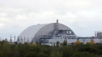 El nuevo confinamiento seguro en la posición final sobre el reactor 4 en la central nuclear de Chernobyl.