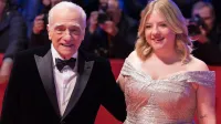 Martin Scorsese y Francesca Scorsese en la alfombra roja de la Gala Honorario del Oso Dorado en la Berlinale 2024