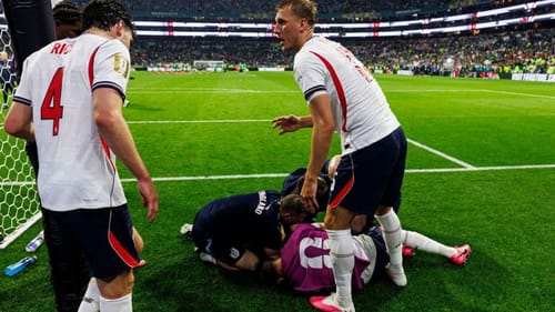 Sin jugar un minuto, Jordan Henderson se lesiona festejando ante México y queda fuera del Mundial imagen del post