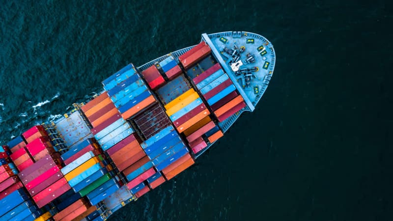 El superávit comercial de la eurozona se desploma ante la fuerte caída de las exportaciones