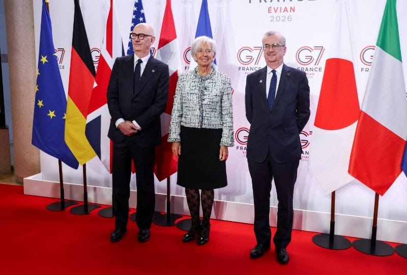 Los jefes de finanzas del G7 se reúnen en París mientras se profundiza la liquidación de bonos globales