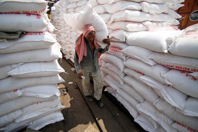India prohíbe las exportaciones de azúcar mientras El Niño amenaza las cosechas