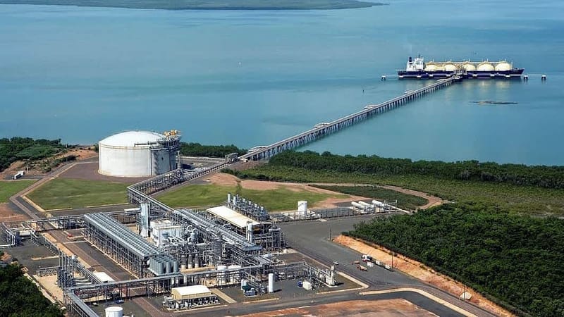 Compradores asiáticos de gas recurren a Australia ante la escasez de suministro en Medio Oriente
