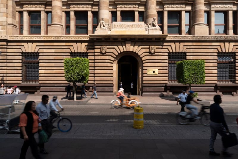 Moody's recorta la calificación crediticia de México a un paso del grado basura