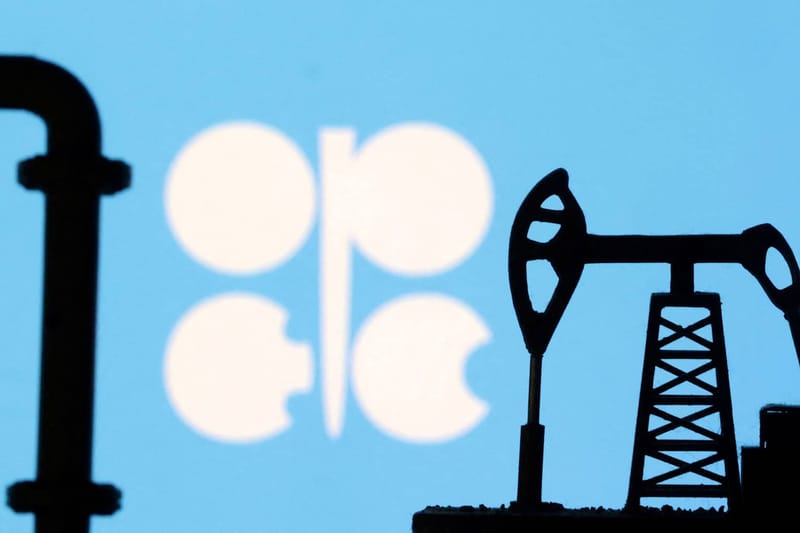 La OPEP+ prevé elevar su producción de petróleo para julio a pesar del cierre del estrecho de Ormuz