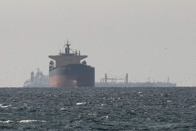 EE. UU. e Irán cierran un acuerdo para levantar el bloqueo naval y reabrir el estrecho de Ormuz imagen del post