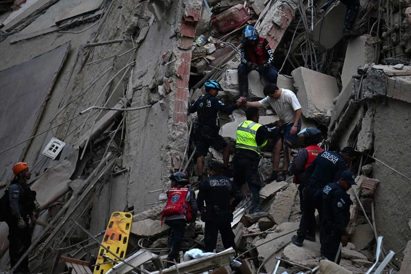 Venezuela: 920 muertos y más de 50,000 desaparecidos tras el mayor sismo en más de un siglo imagen del post