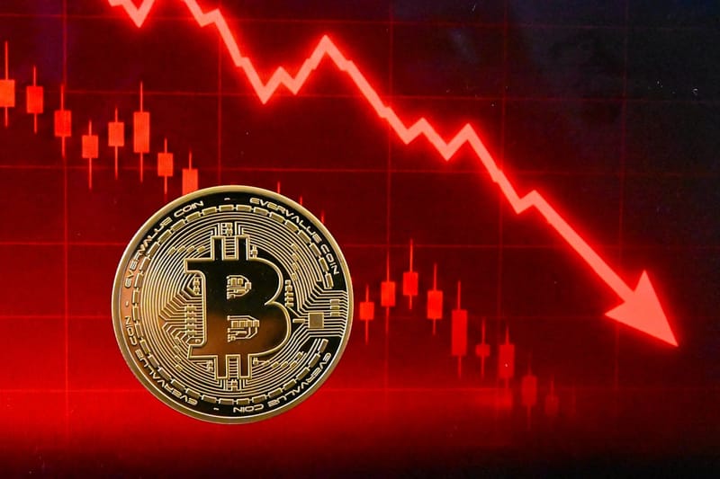 Bitcoin cae por debajo de los 59,000 dólares ante el temor de un alza en las tasas de interés.