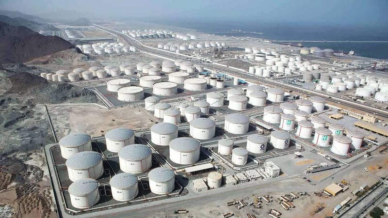 EAU alcanza exportaciones récord de petróleo tras su salida de la OPEP