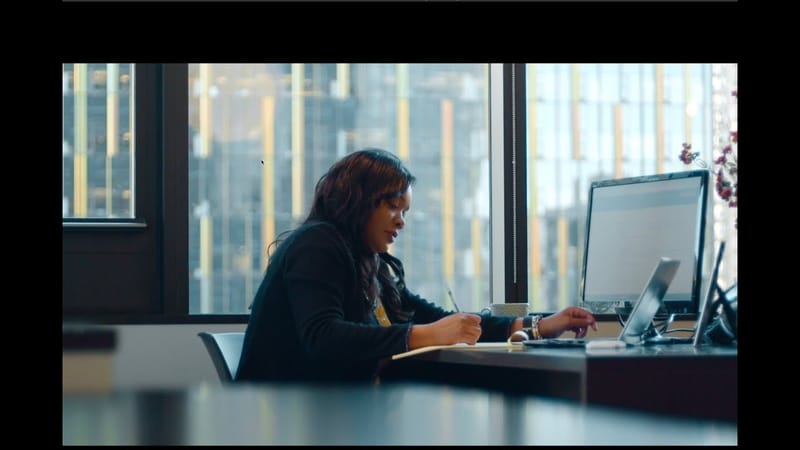 AWS lanza su unidad de forward deployed engineers con $1,000 millones y se suma a OpenAI, Anthropic y Google imagen del post