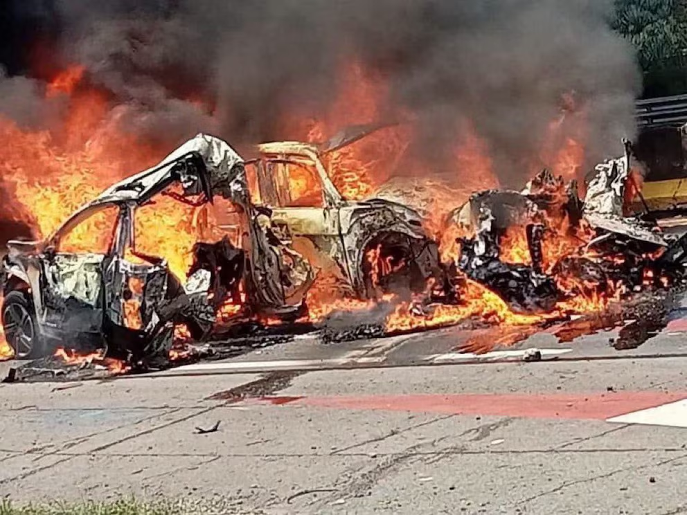 Carambola en la autopista Guadalajara-Tepic deja nueve muertos y 13 heridos imagen del post
