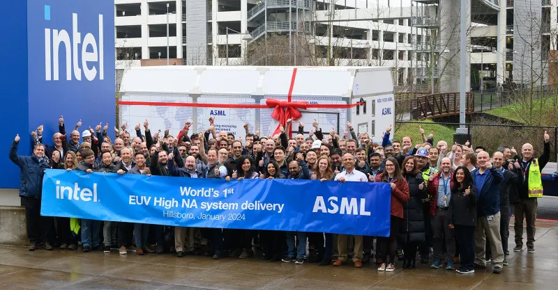 Intel ya fabrica capas del Panther Lake con la máquina de $400 millones de ASML imagen del post