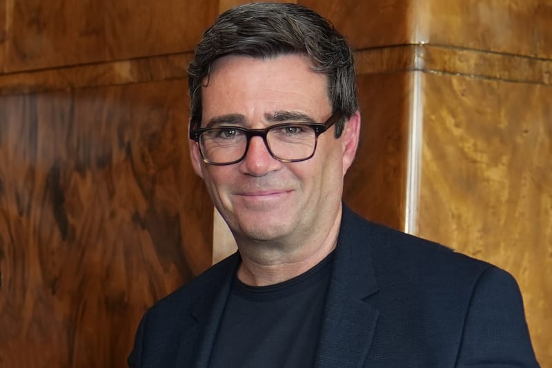 Andy Burnham es el nuevo primer ministro del Reino Unido, el séptimo en una década imagen del post