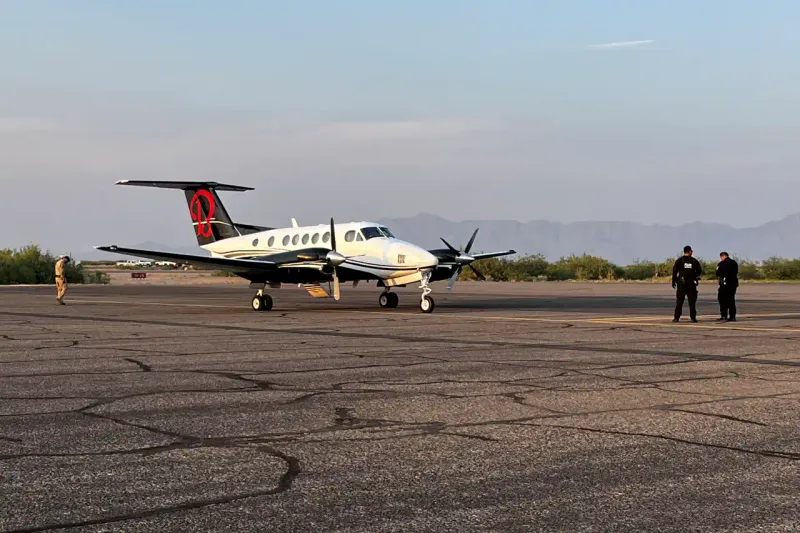 El FBI exhibe en un museo el avión de 'El Mayo' y Sheinbaum pide revisar su captura imagen del post